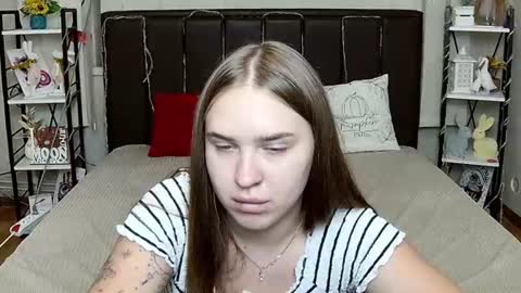 LauraHlot online show from August 8, 12:22 am