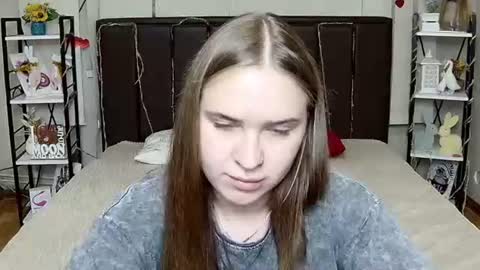 LauraHlot online show from August 9, 3:35 pm