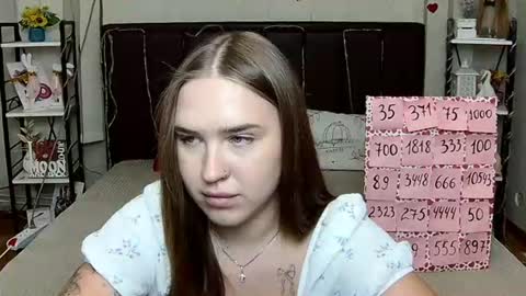 LauraHlot online show from August 12, 9:39 pm