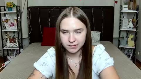 LauraHlot online show from August 13, 3:42 am