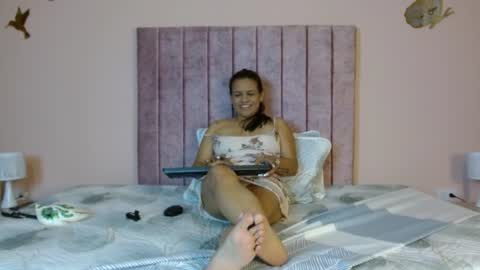 LauraSandoval online show from August 13, 5:05 pm