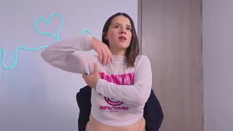 Laura online show from June 12, 1:34 am