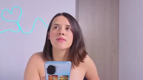 Laura online show from June 15, 12:30 am