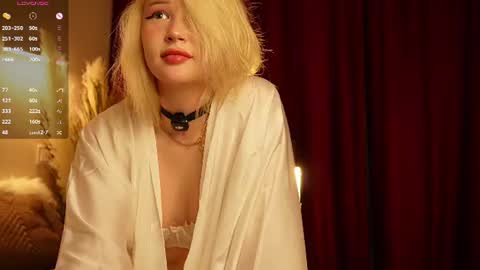 Laura Wife online show from June 28, 4:32 pm