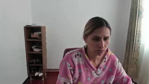 Lauren Independent model online show from June 22, 6:30 pm