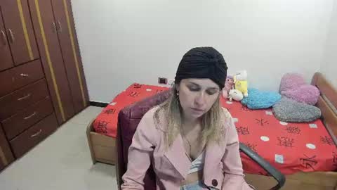 Lauren Independent model online show from August 4, 12:40 am