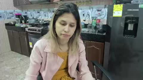 Lauren Independent model online show from August 4, 3:31 pm