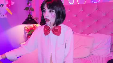 lauren_evans96 online show from July 29, 8:43 am