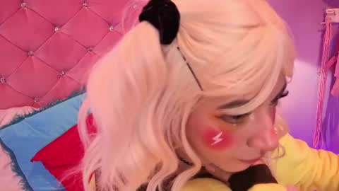 lauren_evans96 online show from August 1, 5:46 am