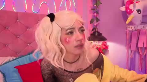 lauren_evans96 online show from August 1, 7:58 am