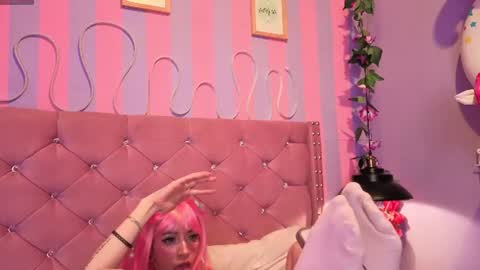 lauren_evans96 online show from August 13, 9:34 am