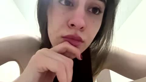 laurenadupuy online show from August 9, 8:21 pm