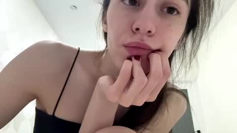 laurenadupuy online show from August 13, 7:39 pm