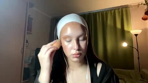laurenawalt online show from July 16, 3:35 pm
