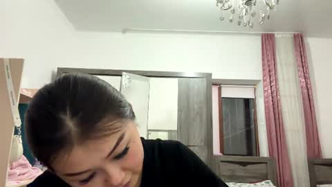 laurenawalt online show from August 8, 6:19 pm