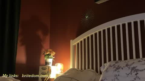 Lauren Brite online show from July 4, 2:03 am