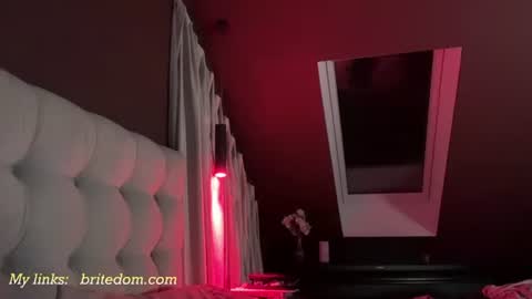 Lauren Brite online show from July 20, 1:19 am