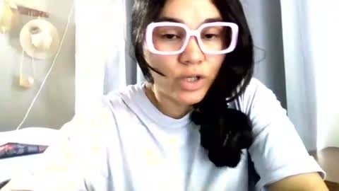 Lauren G online show from August 11, 4:31 pm