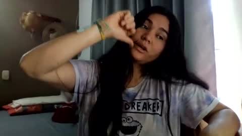 Lauren G online show from August 13, 1:58 pm