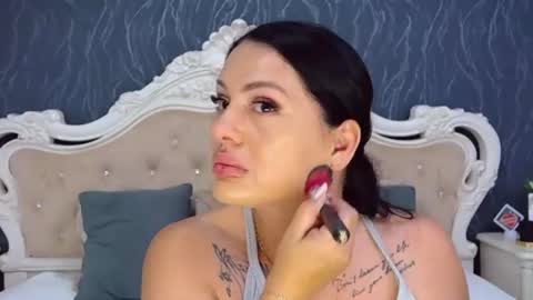 laurenjenssen online show from July 20, 11:57 am