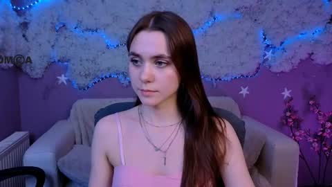 Laure online show from June 11, 2:12 pm