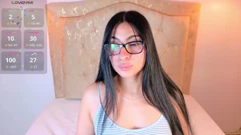 laurenn_smitth online show from August 10, 12:50 pm