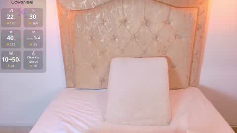 laurenn_smitth online show from August 10, 3:02 pm