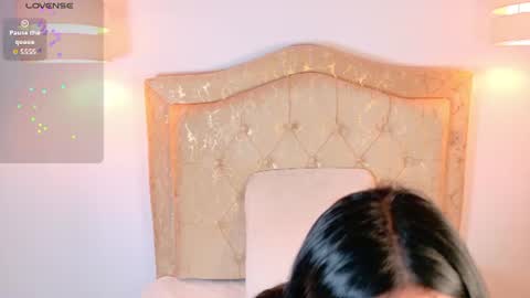 laurenn_smitth online show from August 11, 12:51 pm