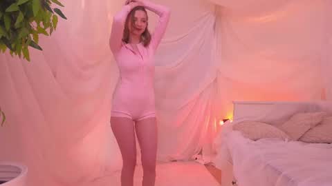 Hello everyone my name is flora Im 18 years old Im sociable and cheerful online show from August 8, 5:02 pm