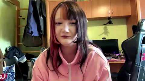 laurettesarah online show from August 16, 10:41 am