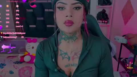 lauri online show from July 13, 11:32 pm