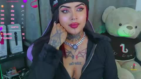 lauri online show from August 12, 3:53 am