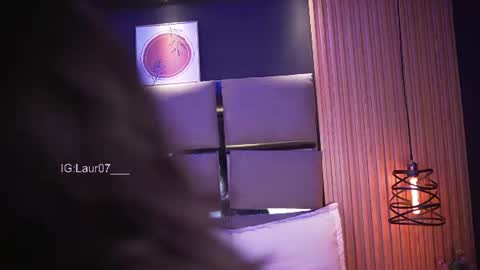 Lau Roberts online show from August 13, 4:48 am