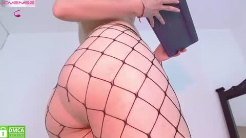 LauryMoons online show from July 18, 3:29 am