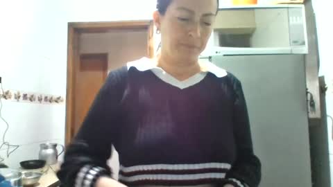 Laury  online show from August 11, 8:00 pm