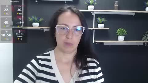 Laury  online show from August 12, 8:11 pm