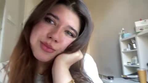 Lora online show from August 13, 2:42 pm