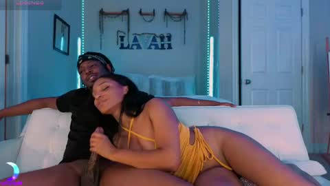 Lavah Moon and Spot online show from July 27, 3:12 am