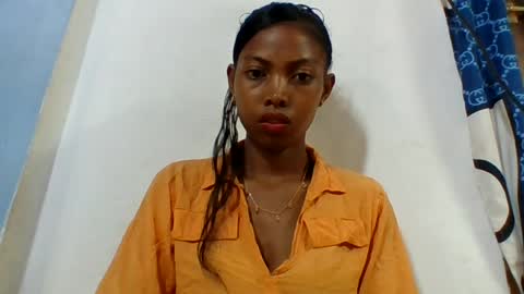 layah157855 online show from August 15, 6:28 am