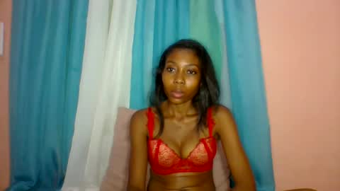 layannek online show from July 24, 5:16 pm