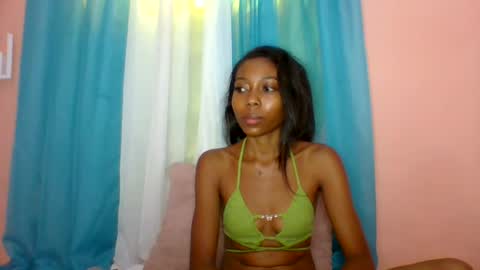 layannek online show from July 27, 7:14 am