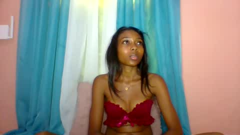 layannek online show from July 28, 5:57 am