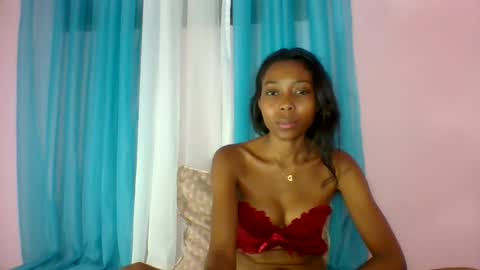 layannek online show from August 15, 5:55 am