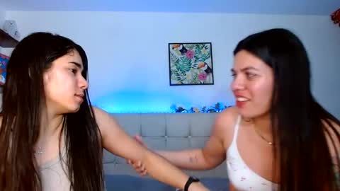 Lia and Rachel online show from August 2, 3:02 am