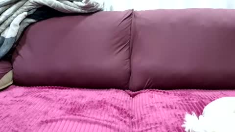 kelly online show from August 14, 8:56 pm