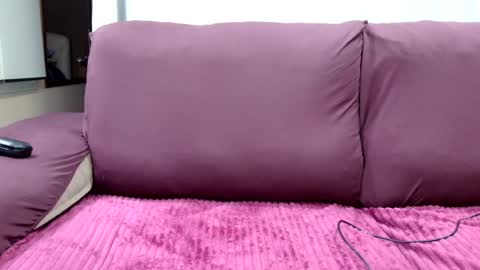 kelly online show from August 15, 2:59 am