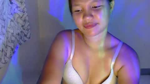 Nimfa online show from August 14, 3:59 pm