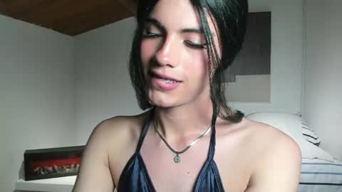 Layla online show from August 7, 5:29 am