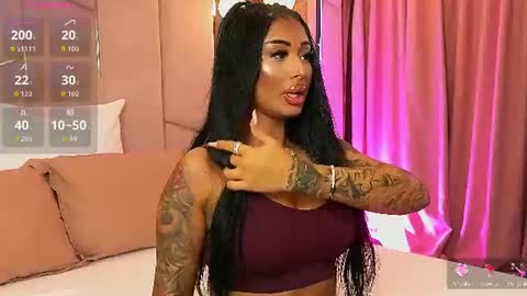Layla online show from August 11, 6:15 am
