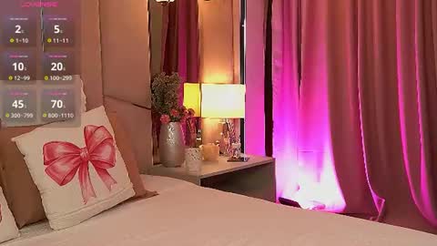 Layla online show from August 14, 6:17 am
